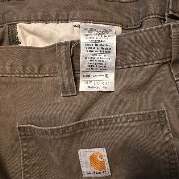 Carhartt relaxed fit cotton work/utility pants. (38/32) - Picture 2 of 5